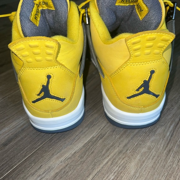 Jordan 4 - Picture 5 of 11